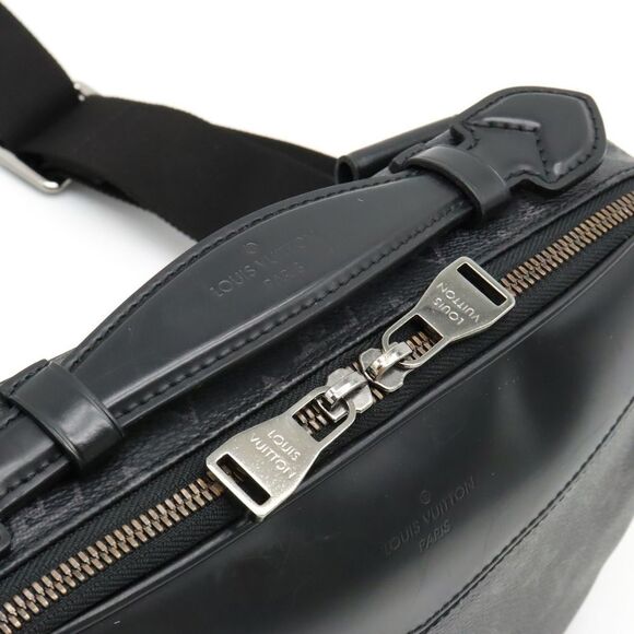 Louis Vuitton Monogram Eclipse Bum Bag Clutch Bag - Picture 4 of 8